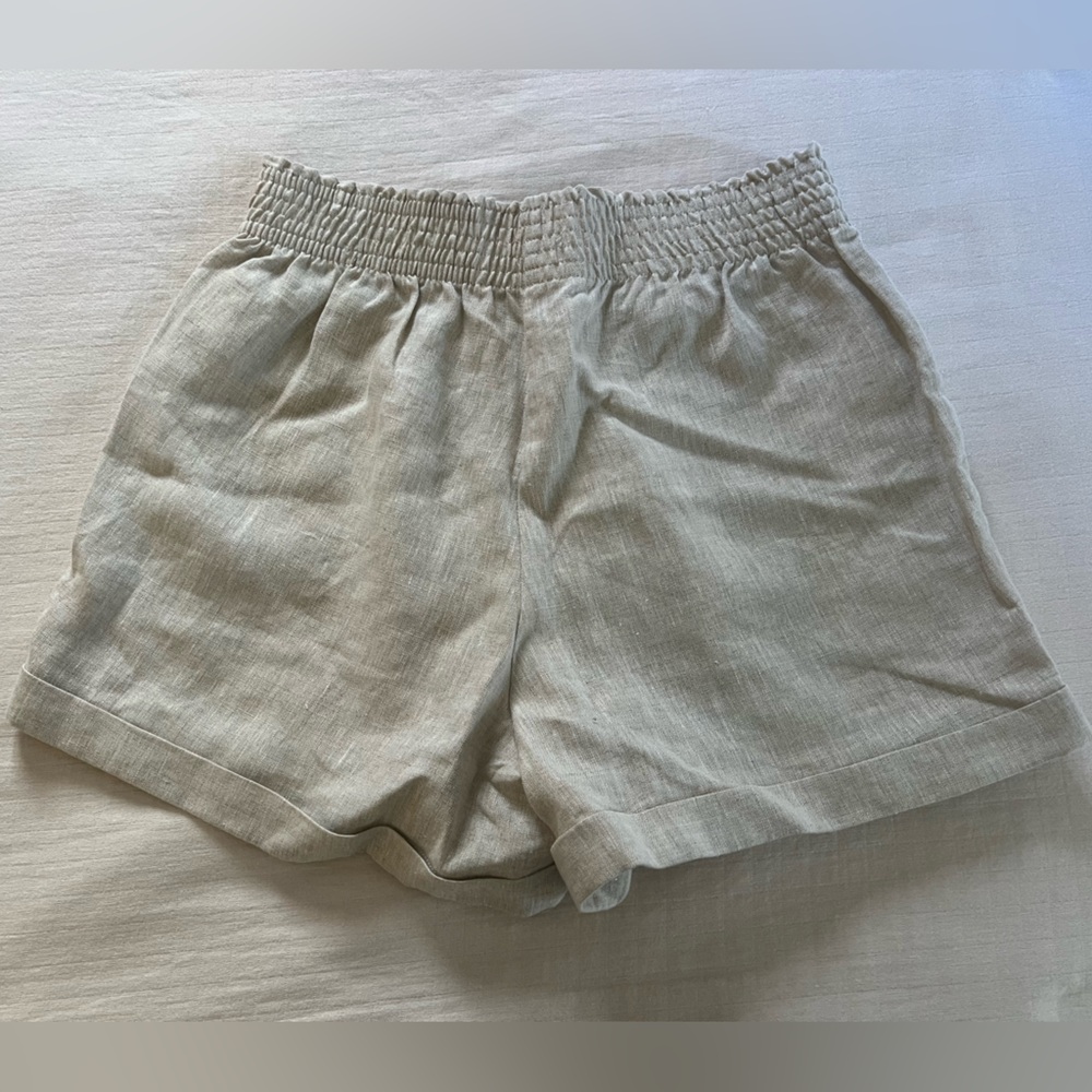 Reformation Beige Linen Shorts - Picture 2 of 2